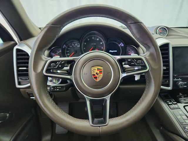 Used 2018 Porsche Cayenne Platinum Edition AWD/4WD image 12