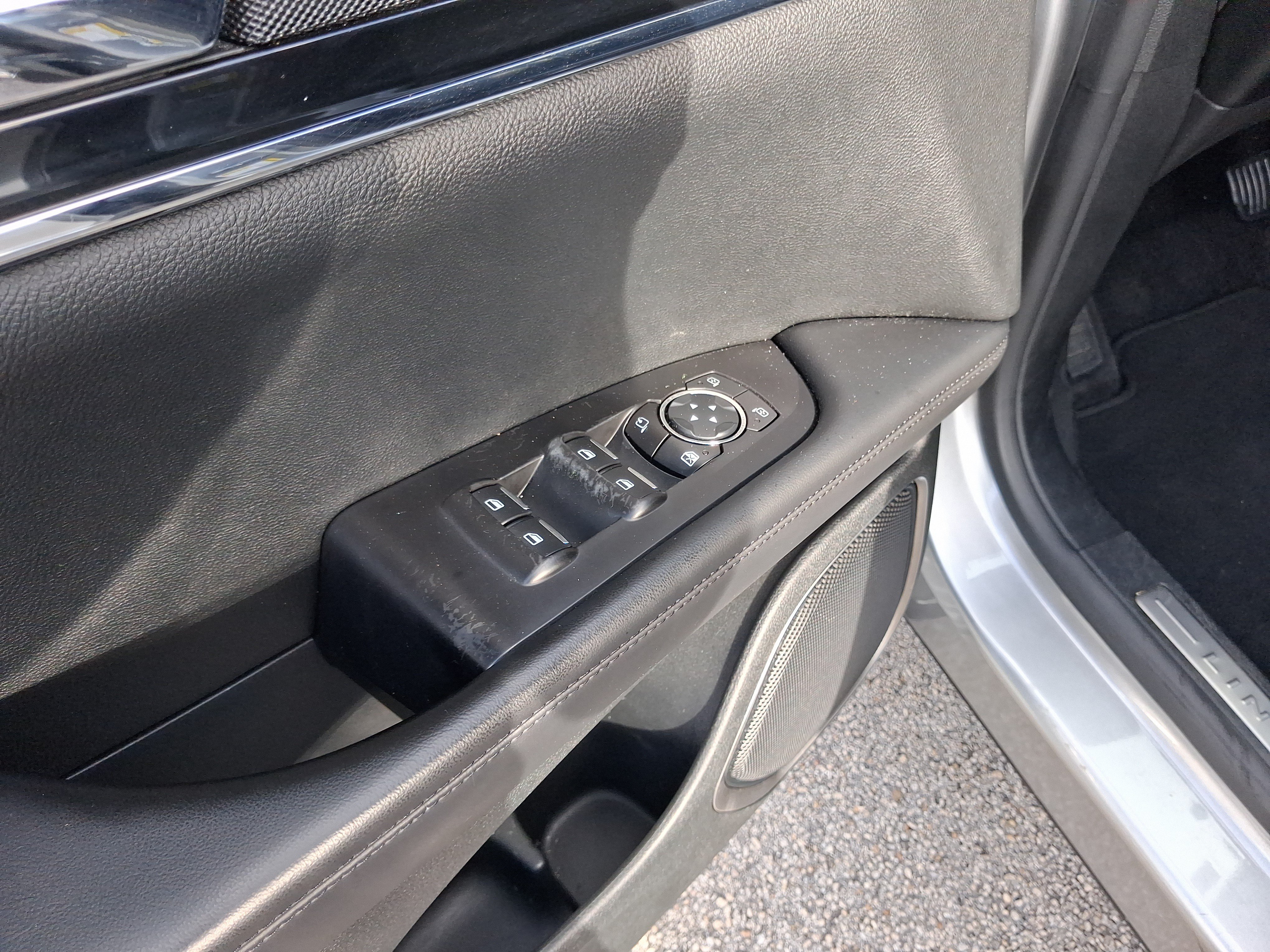 Certified 2023 Lincoln Nautilus FWD w/ Premium Package image 14