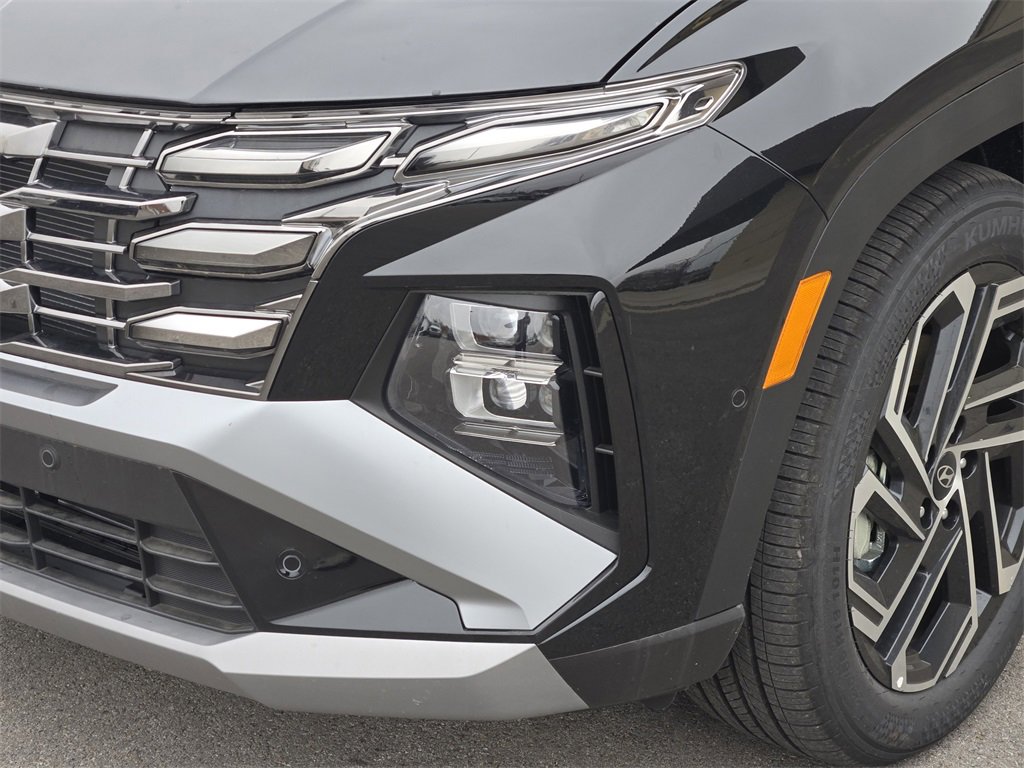 Used 2025 Hyundai Tucson Limited image 6