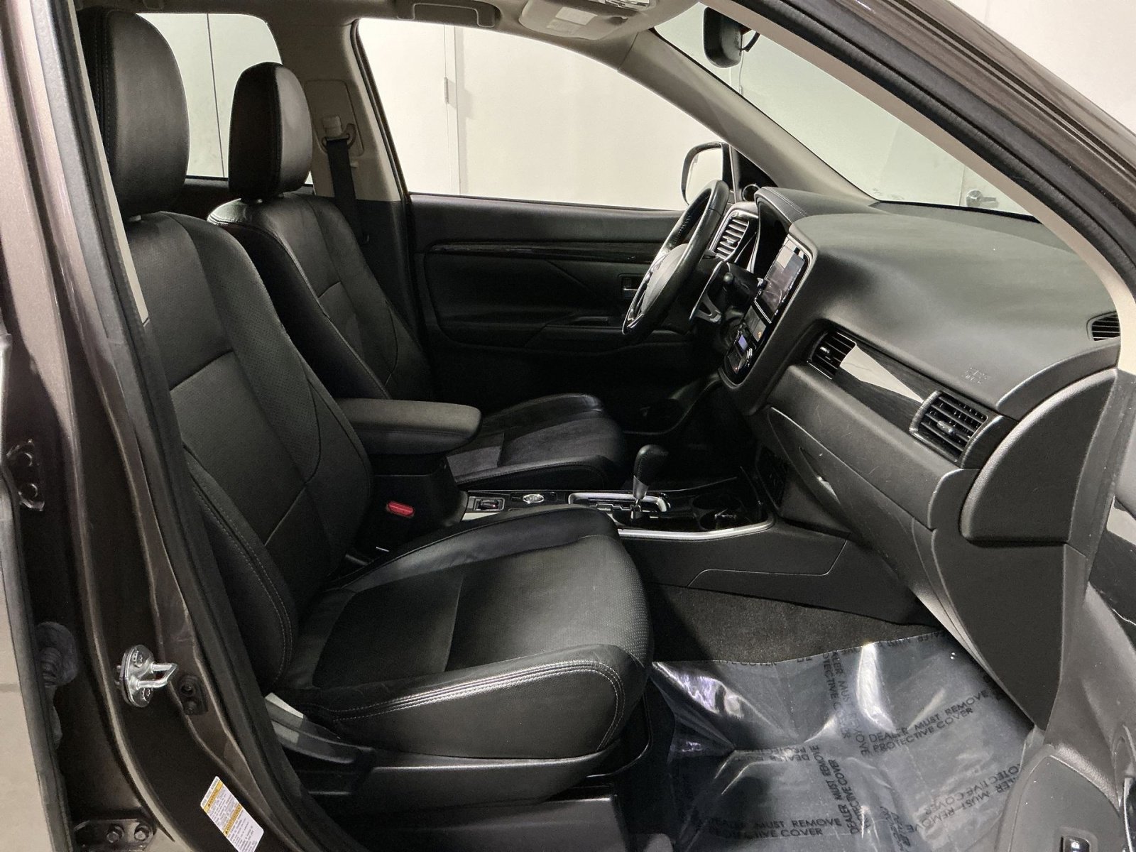 Used 2018 Mitsubishi Outlander GT AWD/4WD image 34