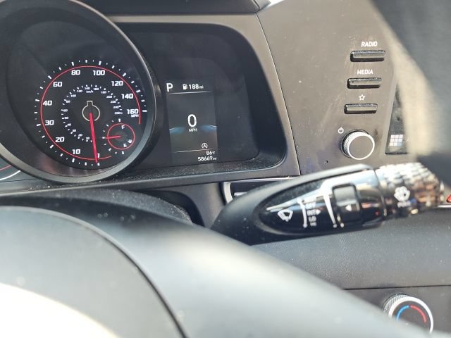 Used 2021 Hyundai Elantra SE FWD image 11