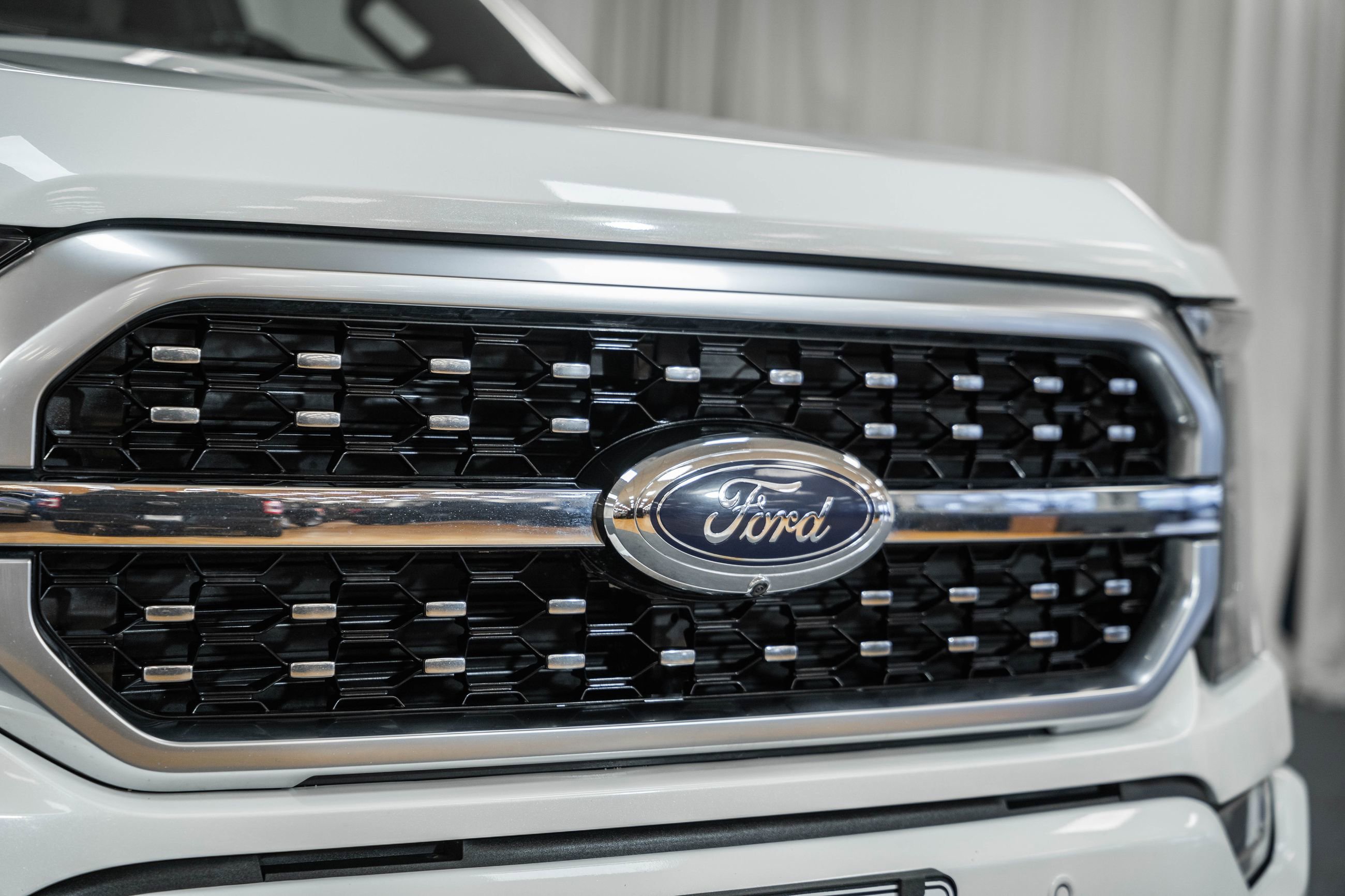 Used 2023 Ford F150 Platinum w/ FX4 Off-Road Package image 14