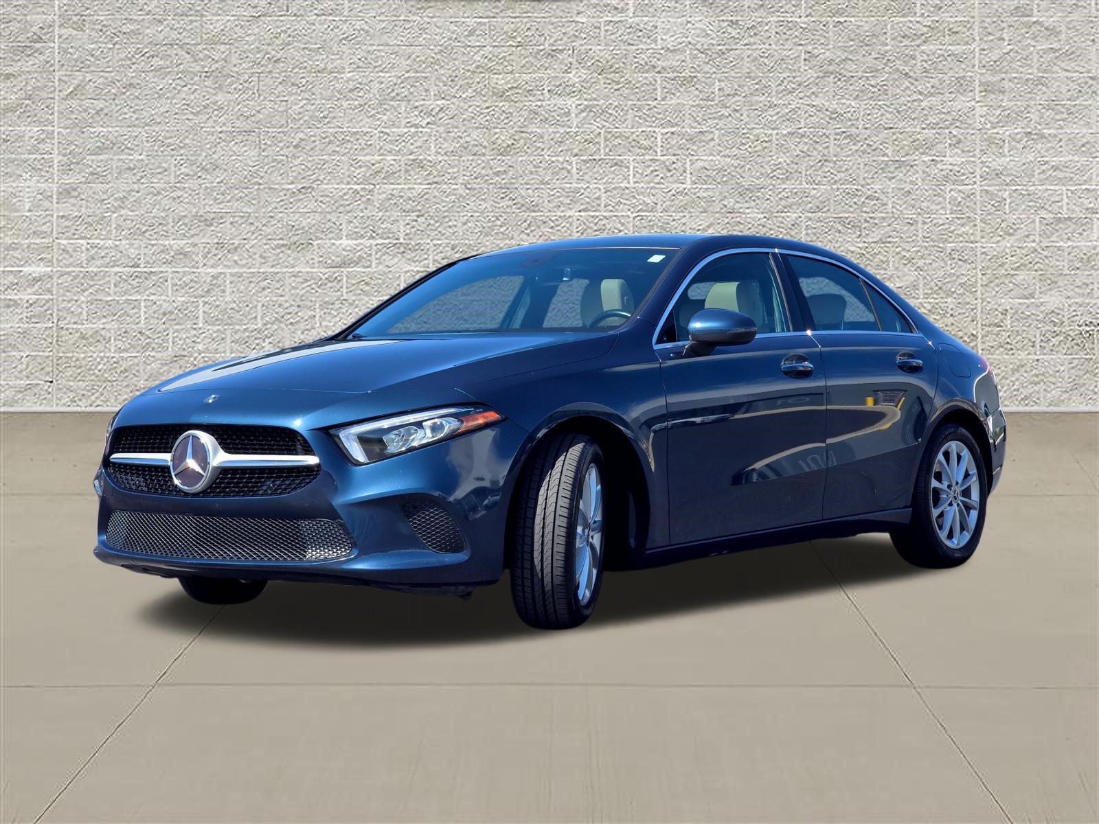 Used 2019 Mercedes-Benz A 220 image 3
