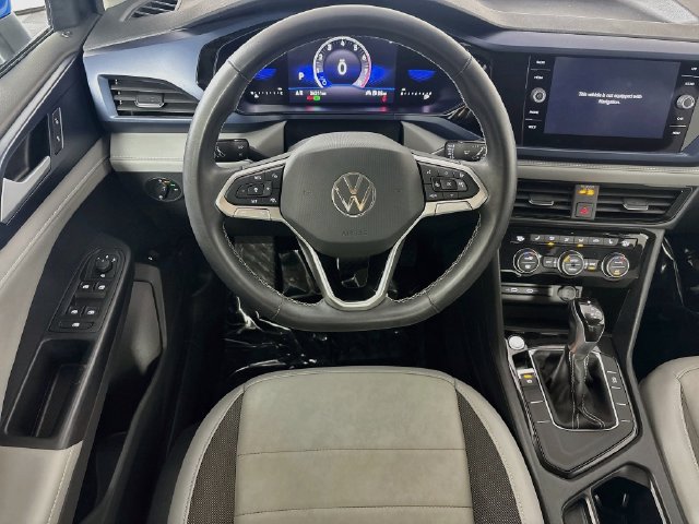 Used 2024 Volkswagen Taos SE FWD image 24