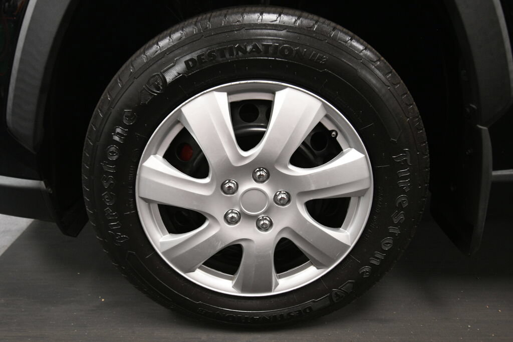 Used 2019 Toyota RAV4 LE w/ All Weather Liner Package AWD/4WD image 31