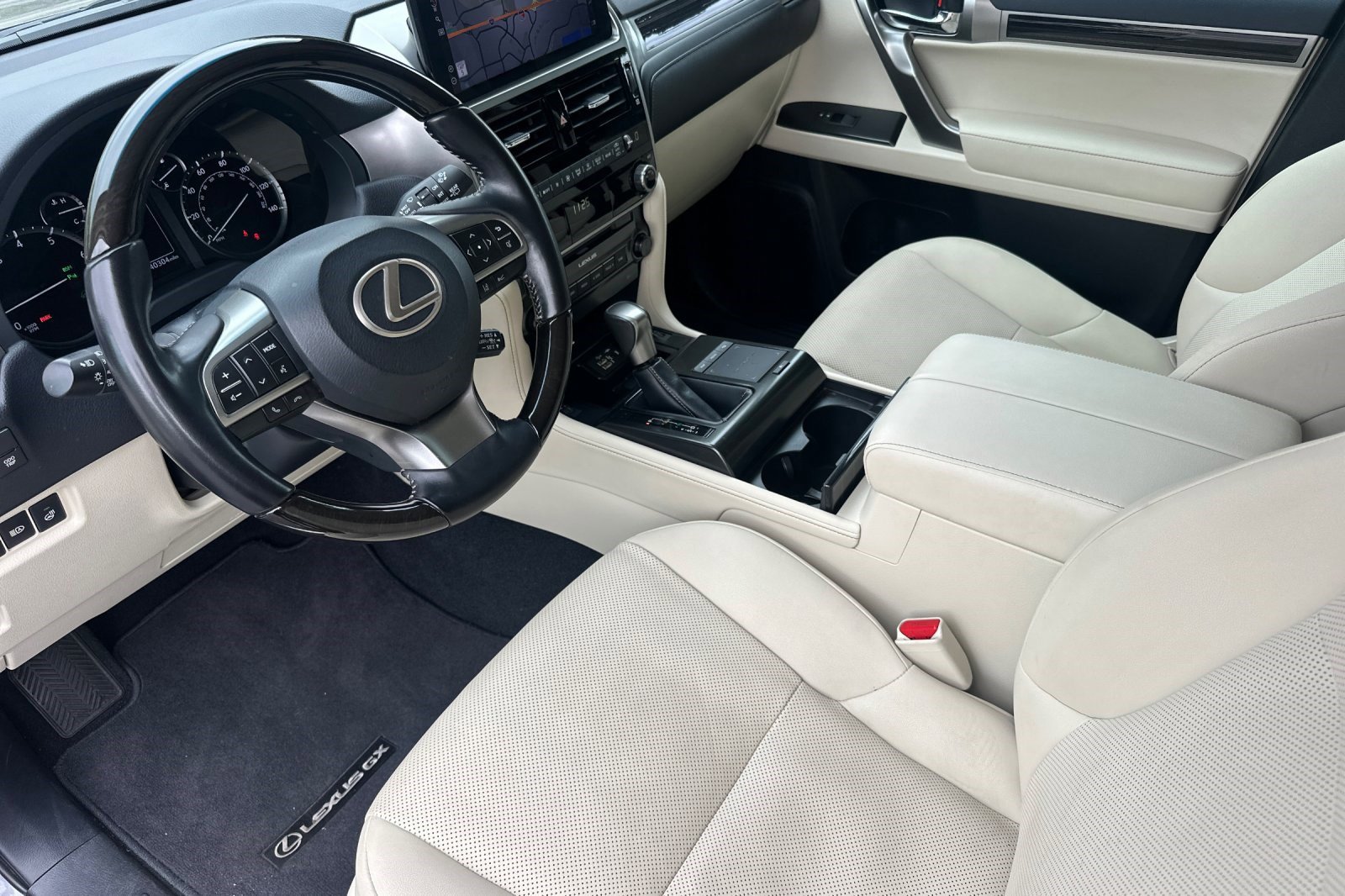 Certified 2023 Lexus GX 460 Premium w/ Premium Package AWD/4WD image 11