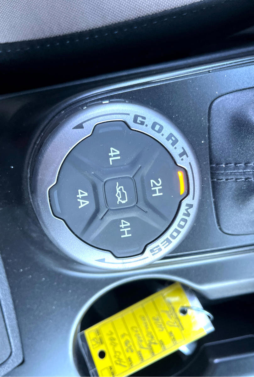 Used 2023 Ford Bronco Wildtrak image 17