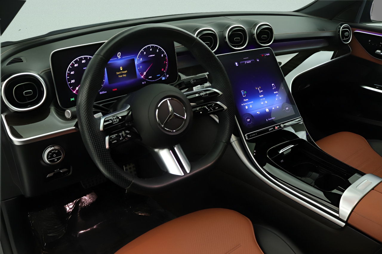 Used 2023 Mercedes-Benz C 300 Sedan image 14