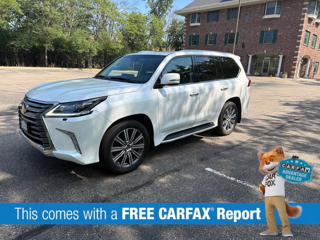 Used 2016 Lexus LX 570 4WD w/ Luxury Package image 2