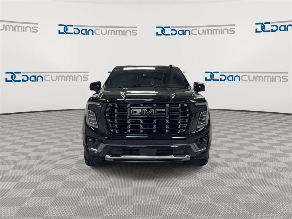 Used 2025 GMC Yukon Denali Ultimate image 3
