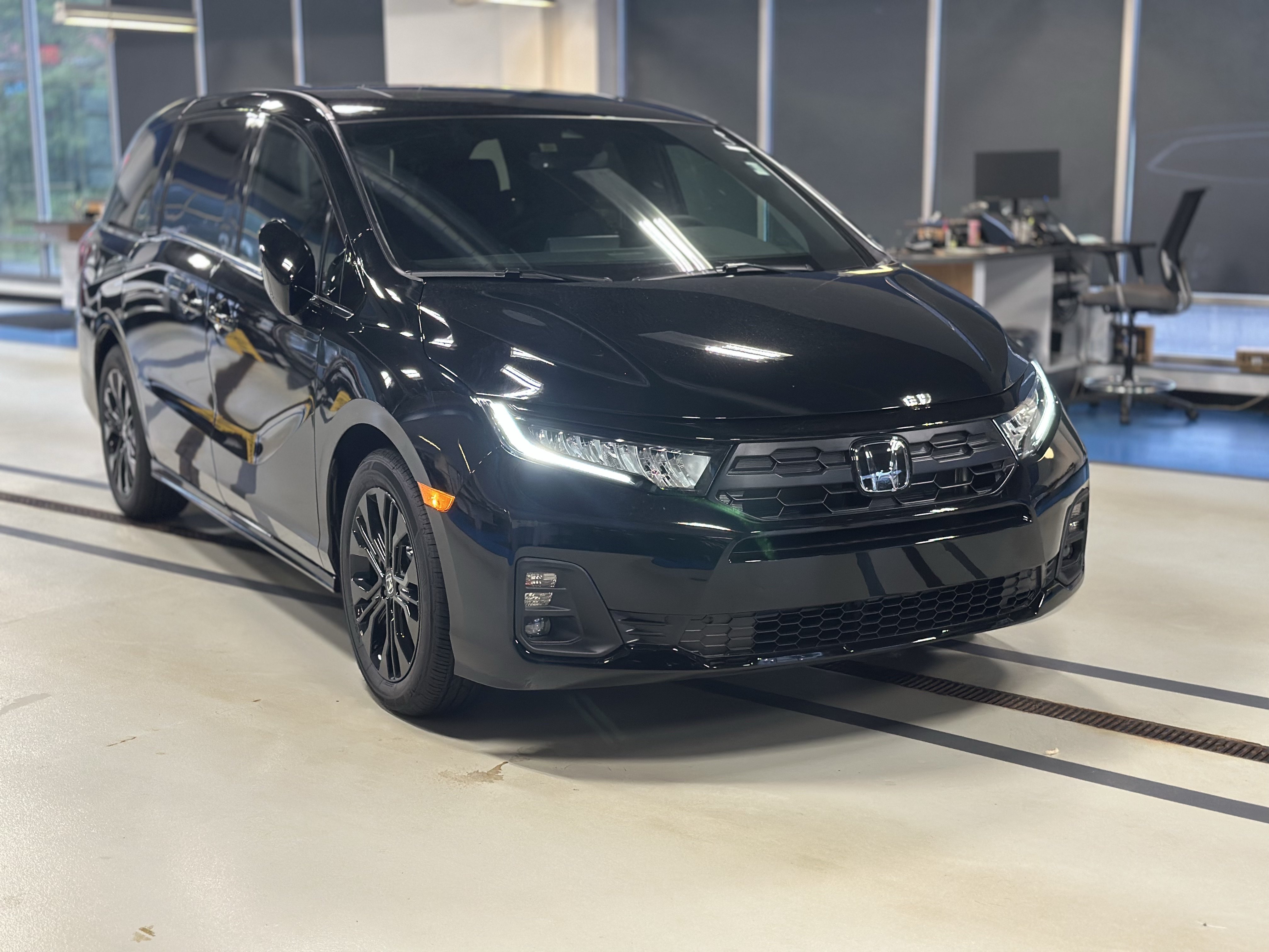 New 2026 Honda Odyssey Sport-L image 4