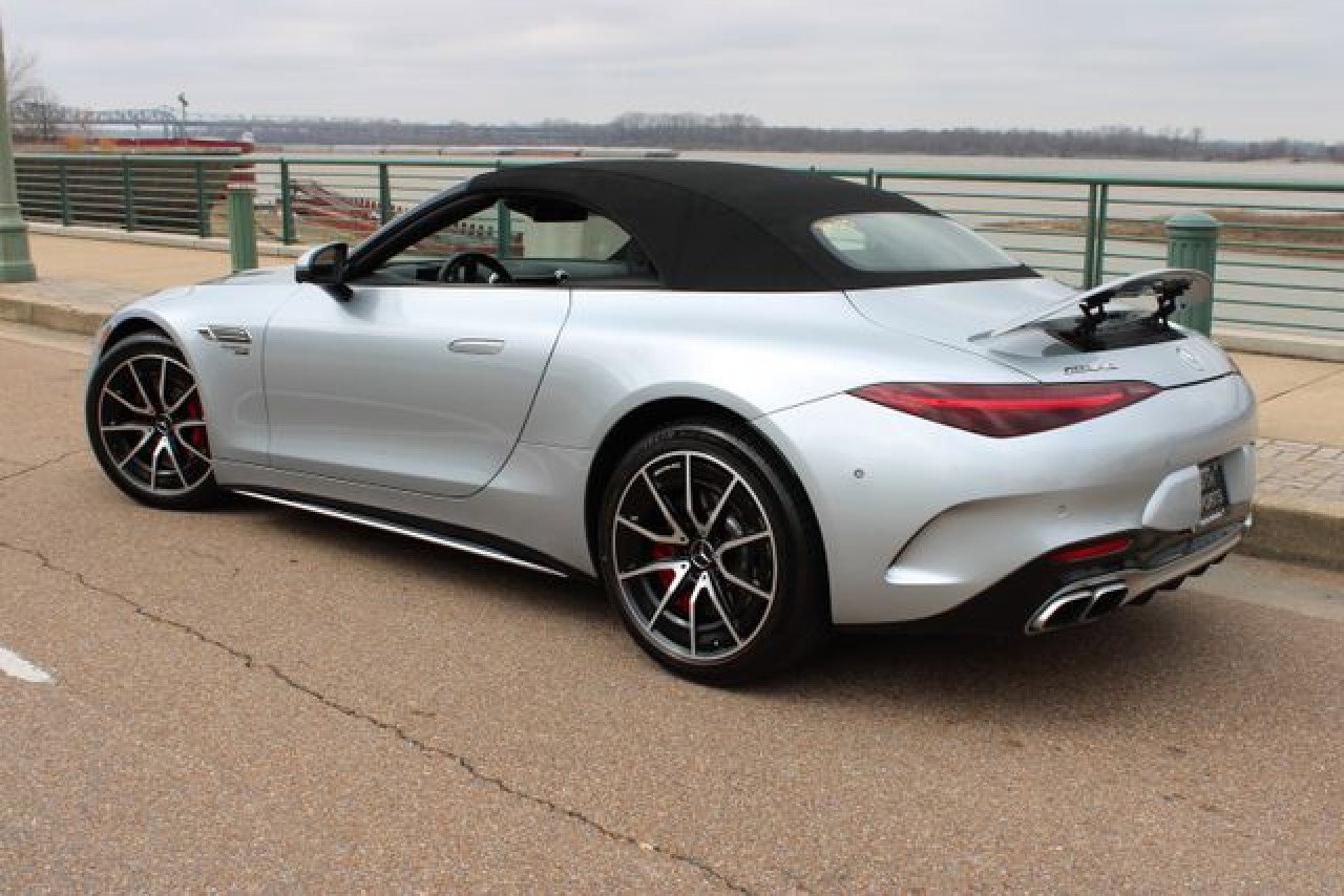 Used 2022 Mercedes-Benz SL 55 AMG 4MATIC image 35