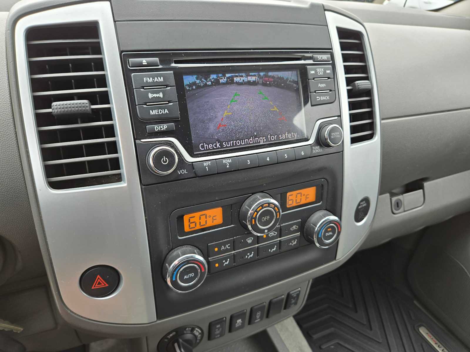 Used 2015 Nissan Frontier SV w/ SV Value Truck Package AWD/4WD image 28