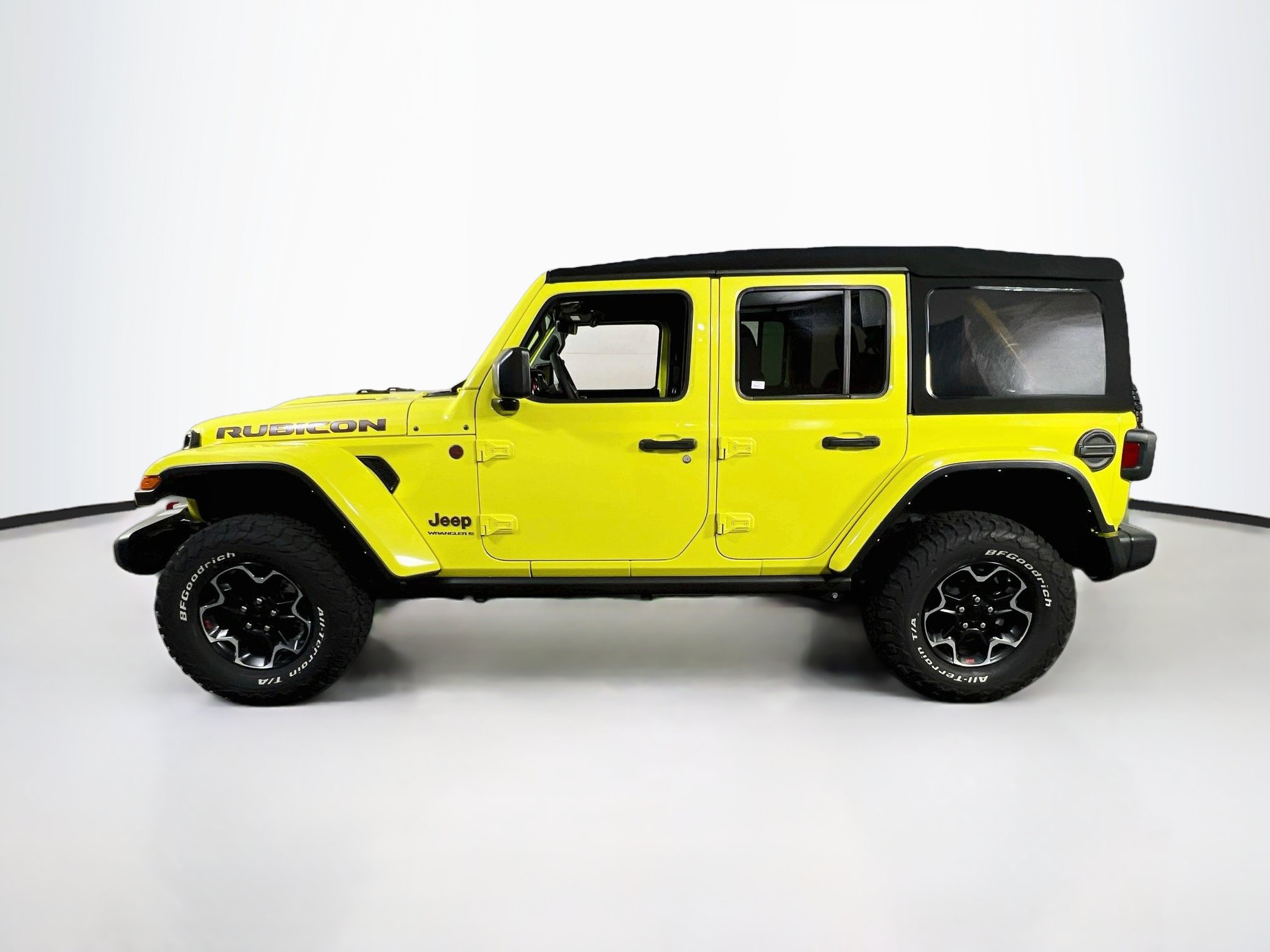 Used 2023 Jeep Wrangler Unlimited Rubicon AWD/4WD image 8