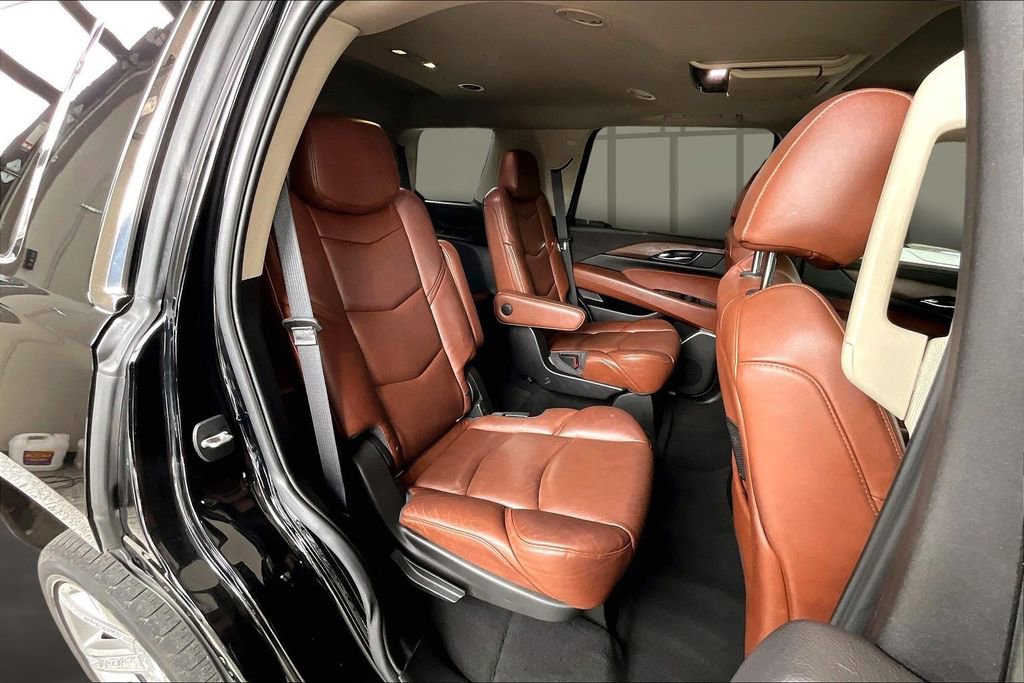 Used 2019 Cadillac Escalade Premium Luxury image 28