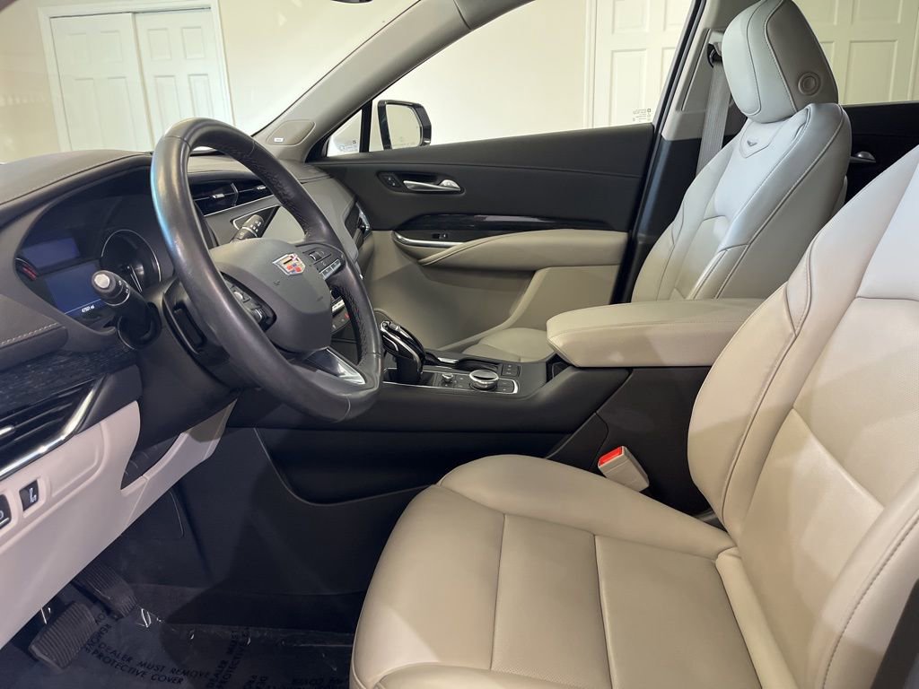 Certified 2023 Cadillac XT4 Premium Luxury image 12