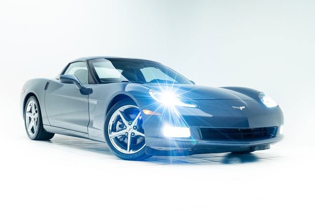 Used 2011 Chevrolet Corvette Coupe w/ 1LT image 5