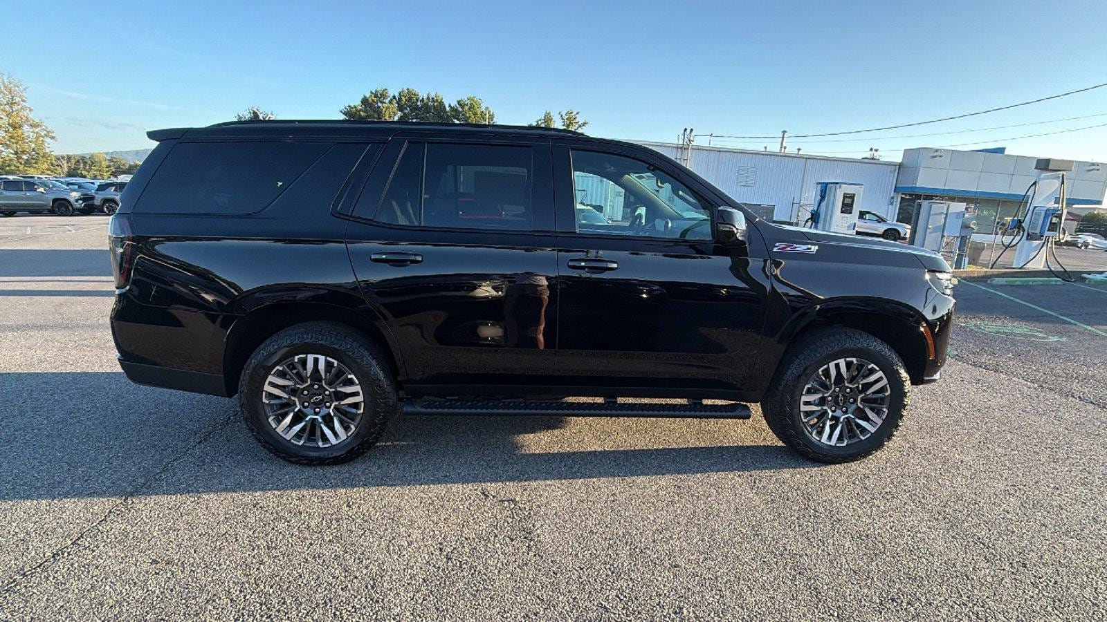 New 2026 Chevrolet Tahoe Z71 w/ Comfort Package AWD/4WD image 8