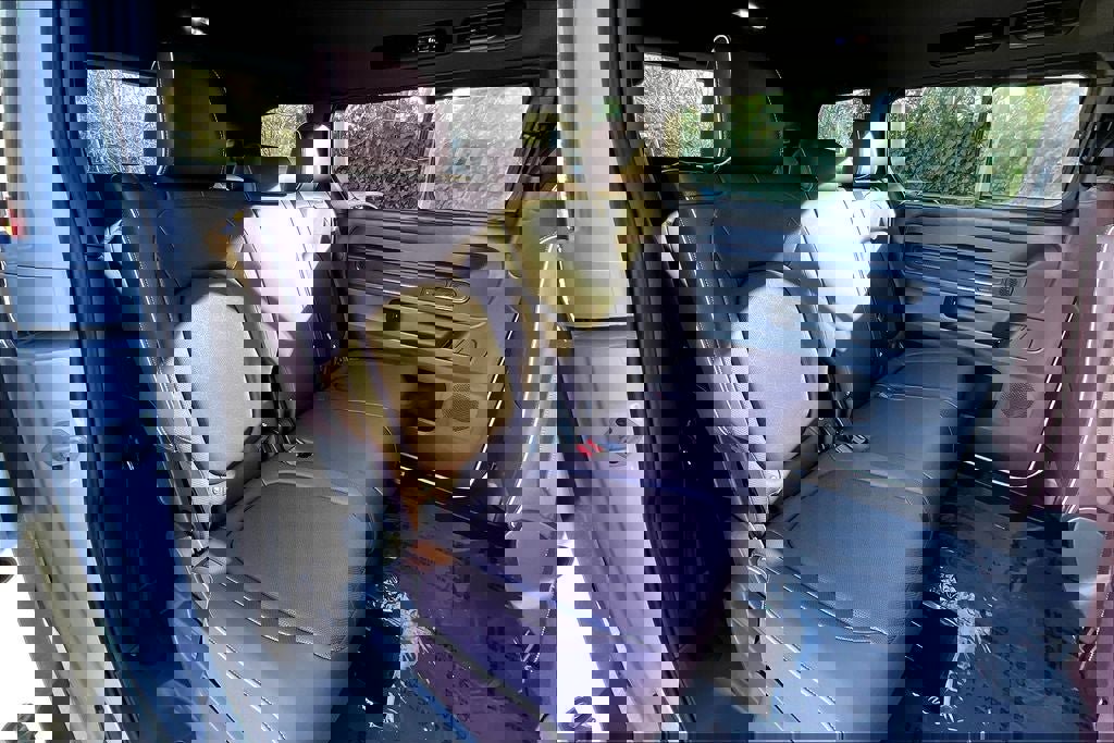 Certified 2025 Volkswagen ID. Buzz Pro S image 20