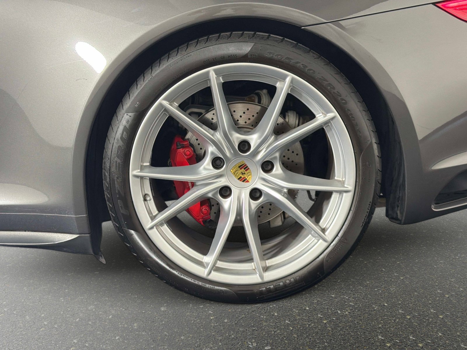 Used 2018 Porsche 911 Carrera 4S AWD/4WD image 14