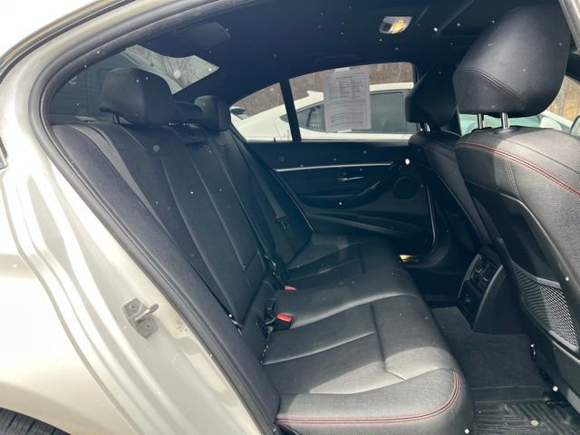Used 2018 BMW 330i xDrive Sedan w/ Convenience Package image 14