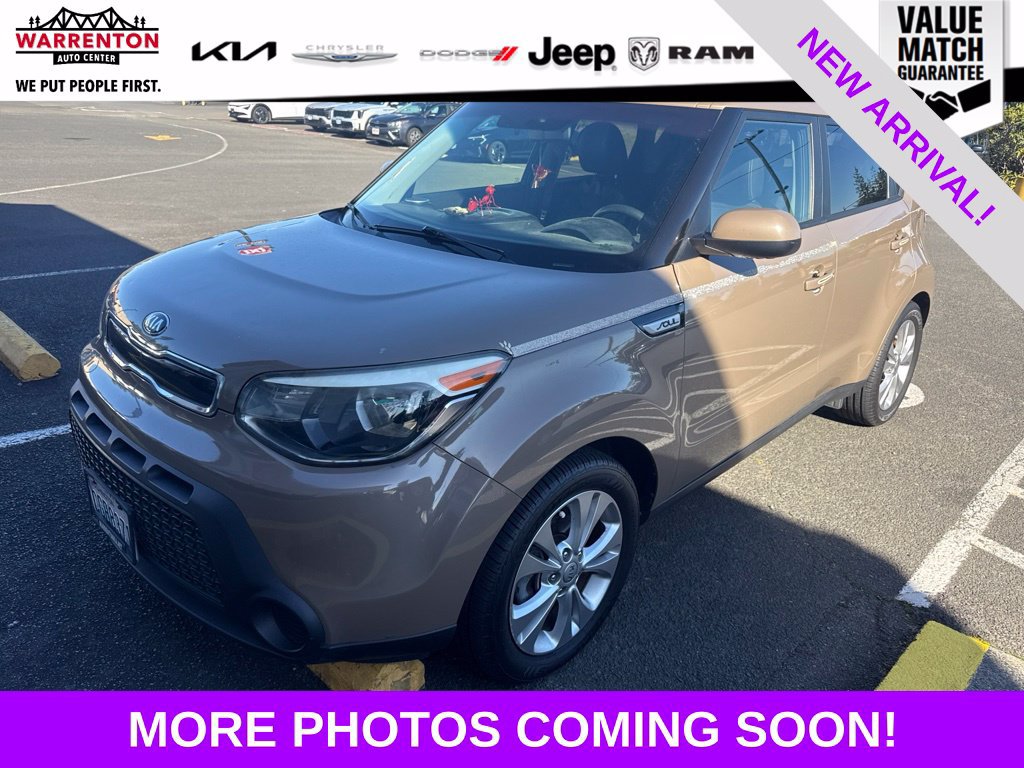 Used 2015 Kia Soul + FWD image 1