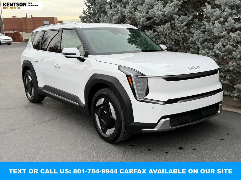 Used 2025 Kia EV9 Wind image 12