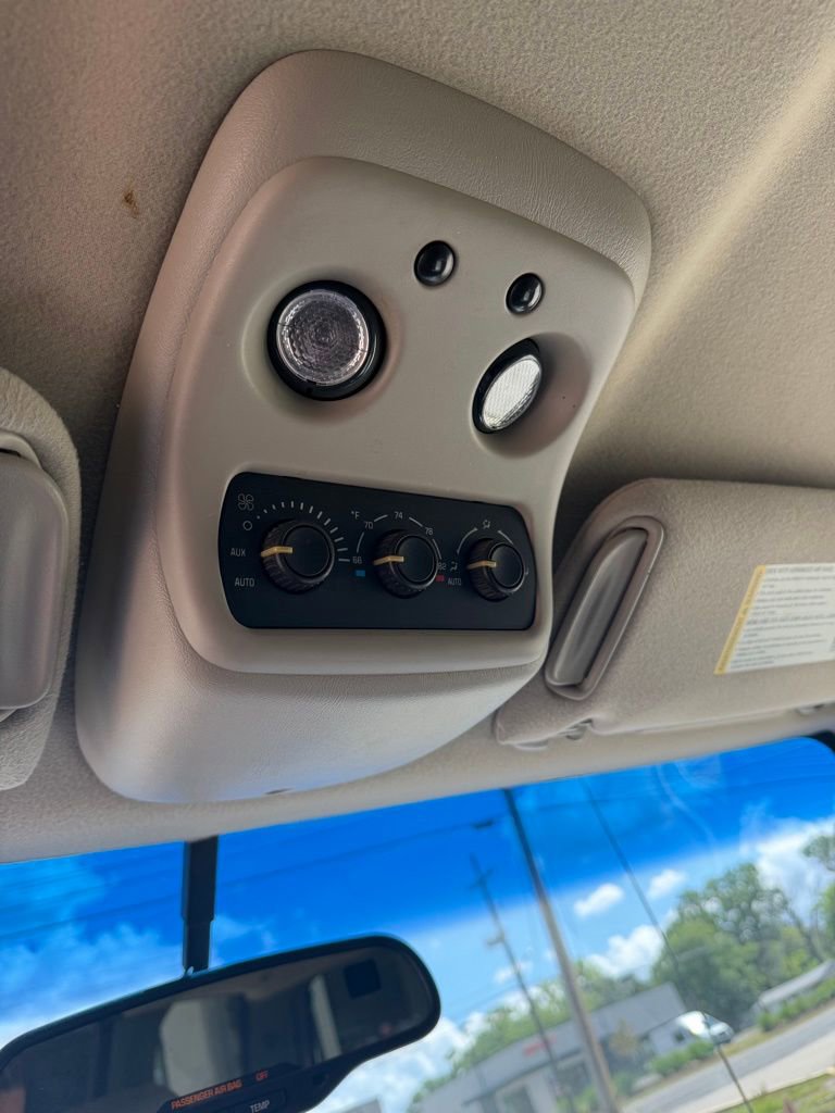 Used 2003 GMC Yukon XL SLT w/ 1SC Preferred Equipment Group image 13