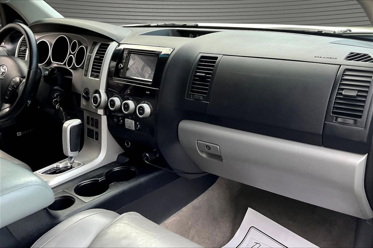 Used 2008 Toyota Sequoia Limited AWD/4WD image 26