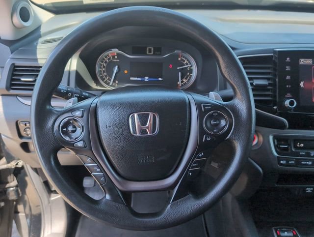 Used 2023 Honda Ridgeline Sport image 11