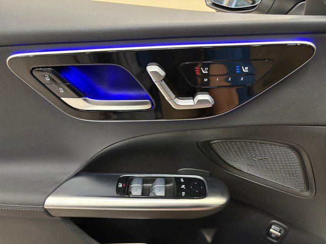 New 2026 Mercedes-Benz C 300 Sedan image 8
