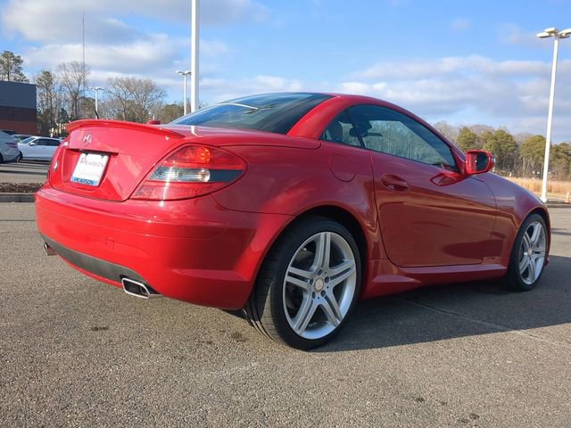 Used 2011 Mercedes-Benz SLK 350 image 4