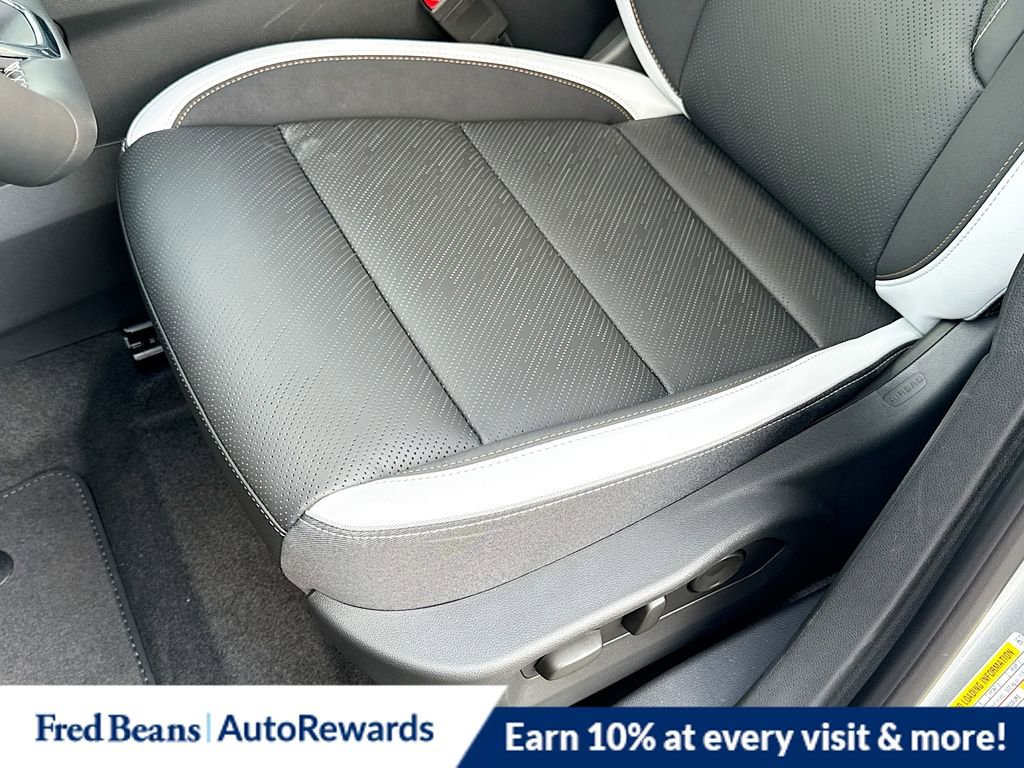 New 2025 Buick Envision Sport Touring image 20