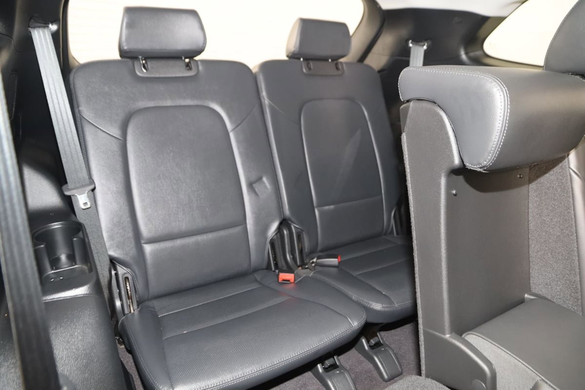 Used 2017 Hyundai Santa Fe FWD w/ SE Ultimate Tech Package 03 image 17