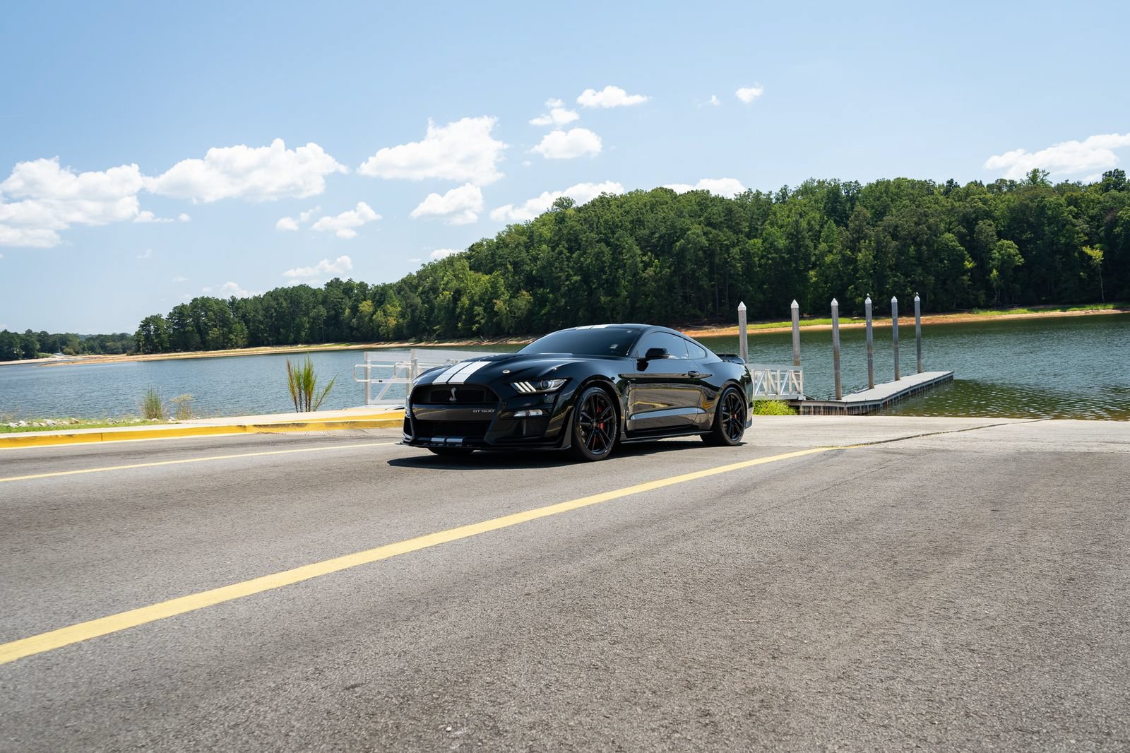 Used 2021 Ford Mustang Shelby GT500 w/ Technology Package RWD video 2