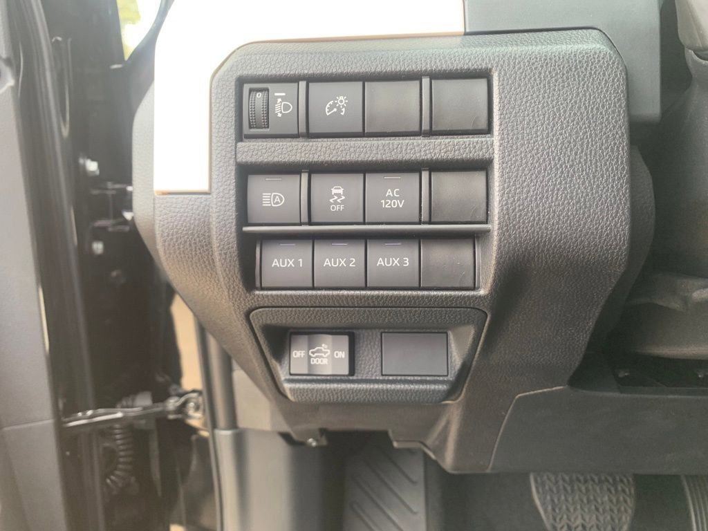 New 2024 Toyota Tacoma TRD Off-Road image 15