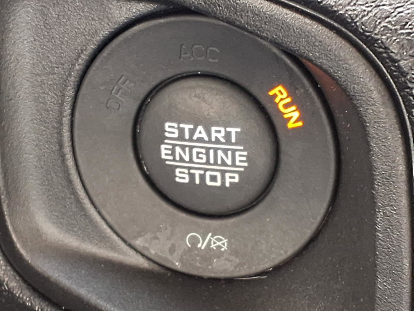 Used 2024 Jeep Wrangler Willys AWD/4WD image 15