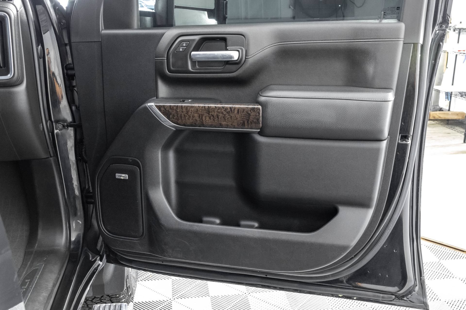 Used 2023 GMC Sierra 2500 Denali w/ Denali Ultimate Package AWD/4WD image 46