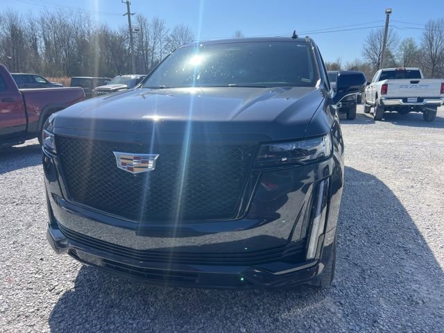 Used 2024 Cadillac Escalade Sport w/ Touring Package image 3