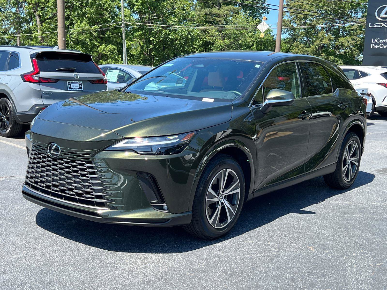 Used 2025 Lexus RX 350 FWD w/ Technology Package image 2