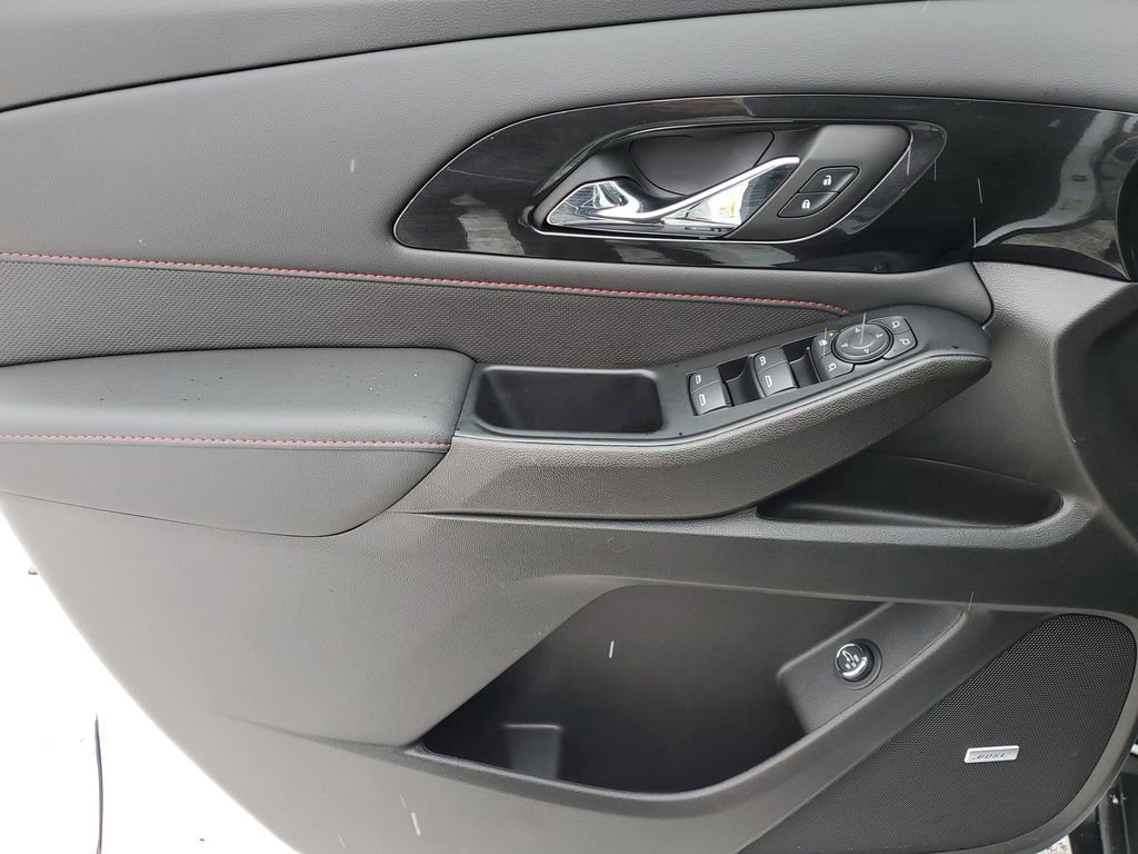 Certified 2023 Chevrolet Traverse RS image 24