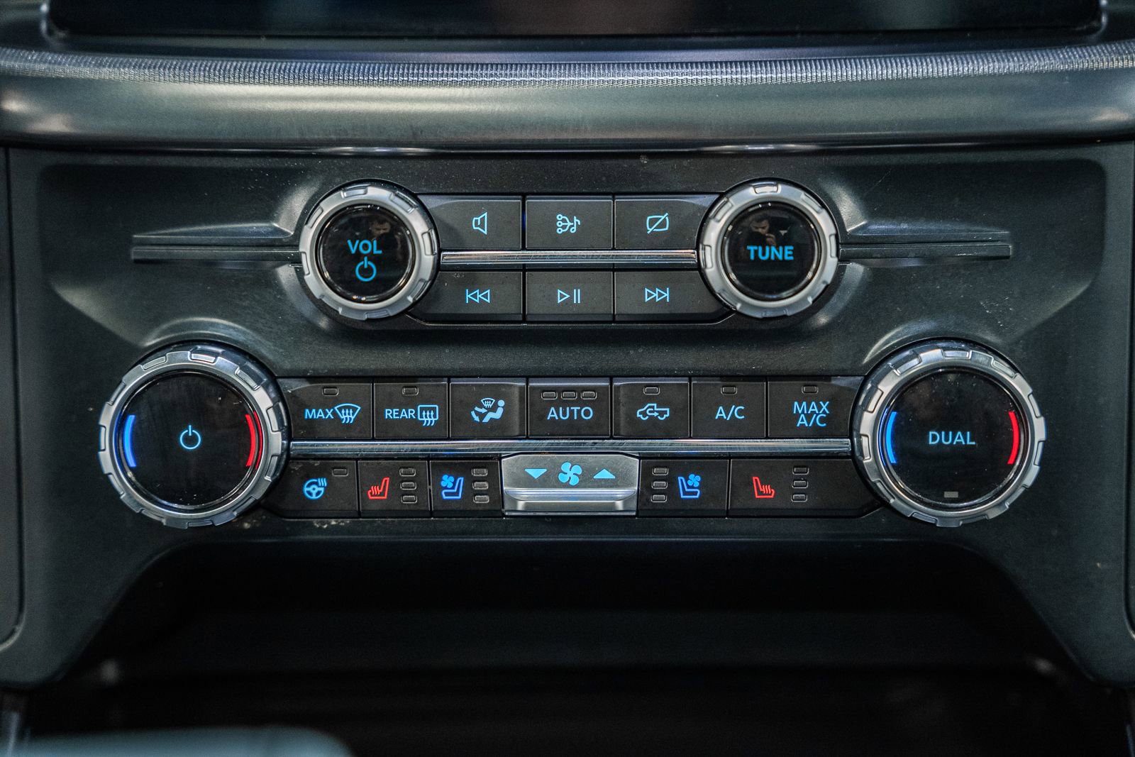 Certified 2024 Ford F150 Lariat image 29