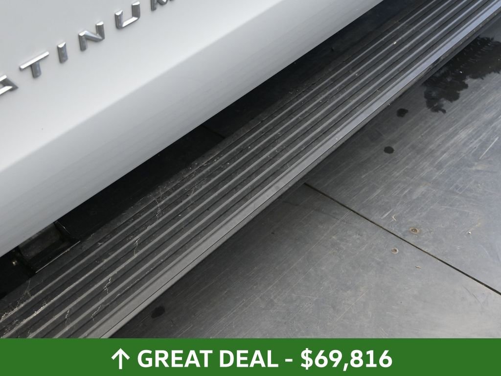 Used 2025 Ford Expedition Max Platinum image 19