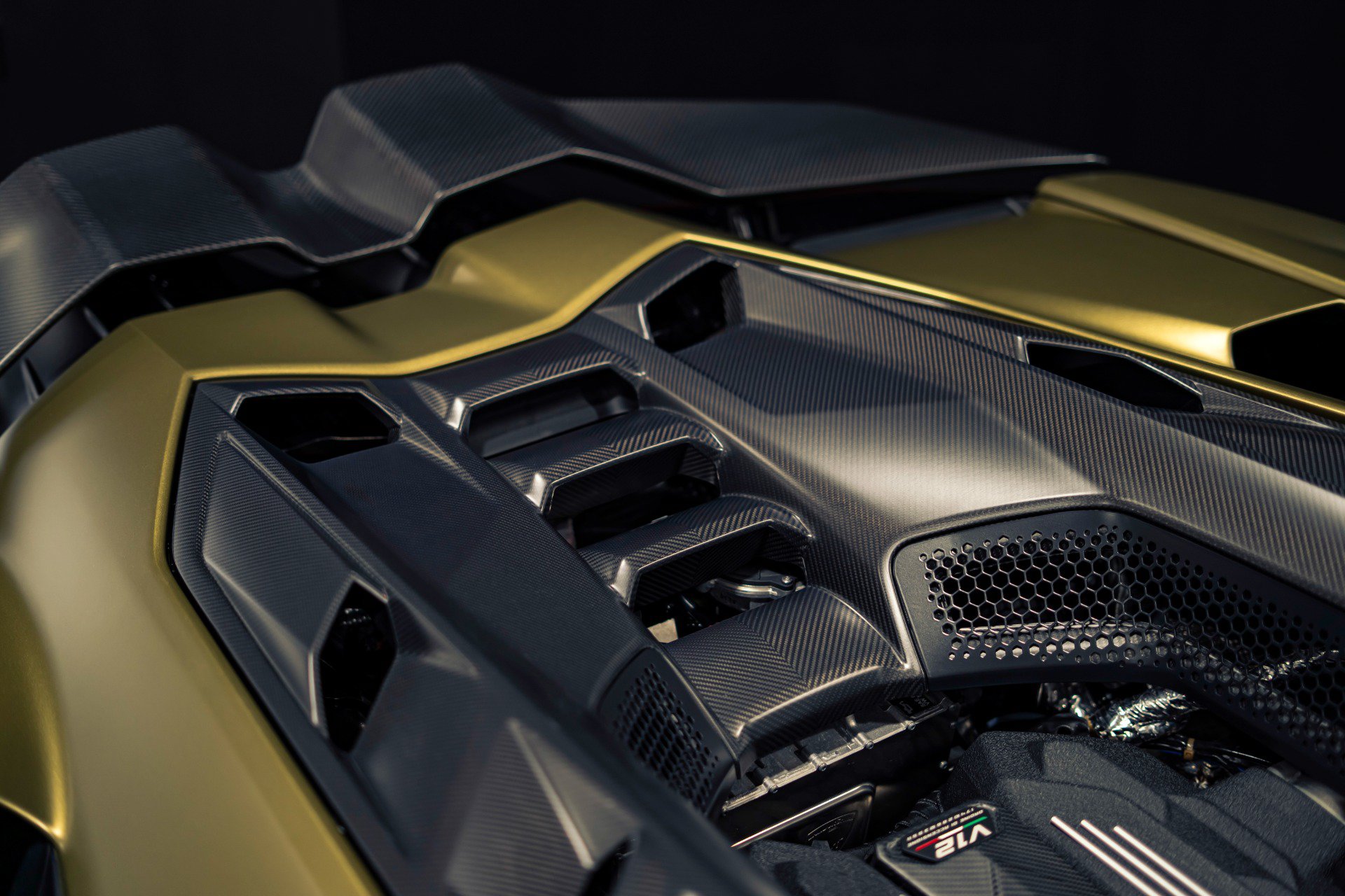 Used 2025 Lamborghini Revuelto AWD/4WD image 17