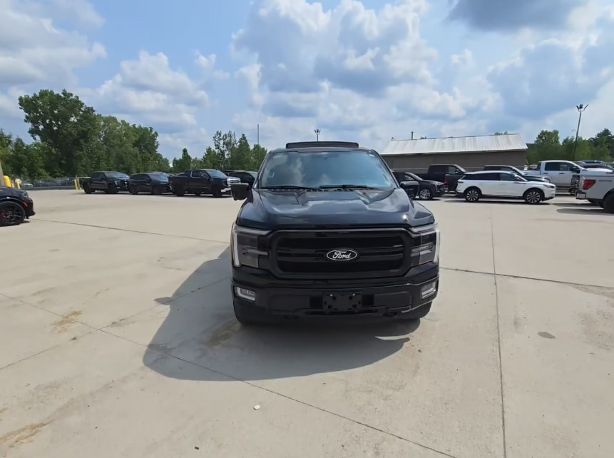 Used 2024 Ford F150 Lariat w/ Equipment Group 502A High AWD/4WD image 2