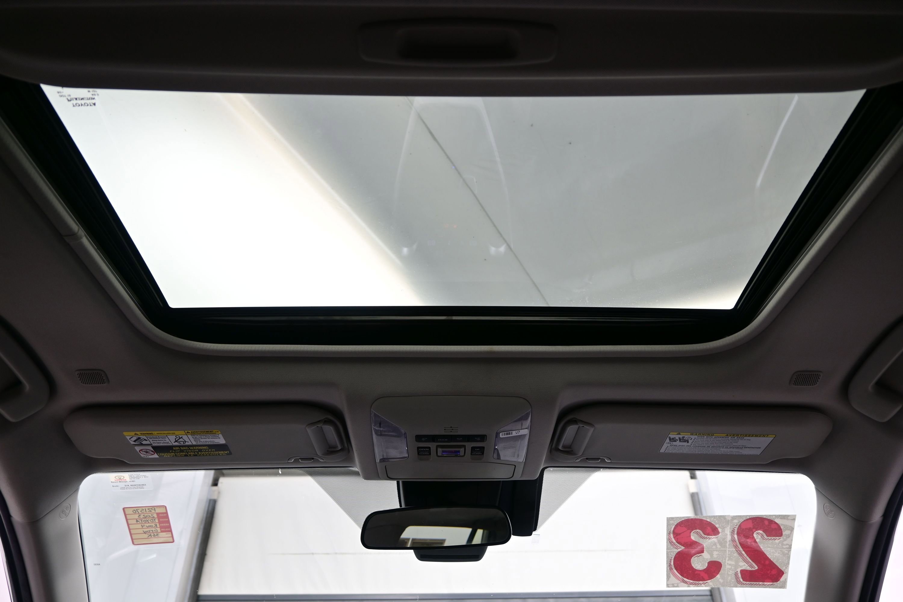 Used 2023 Toyota RAV4 XLE Premium AWD/4WD image 18