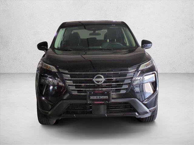 Used 2024 Nissan Rogue SV FWD image 2
