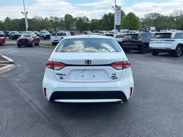 Used 2020 Toyota Corolla LE FWD image 7