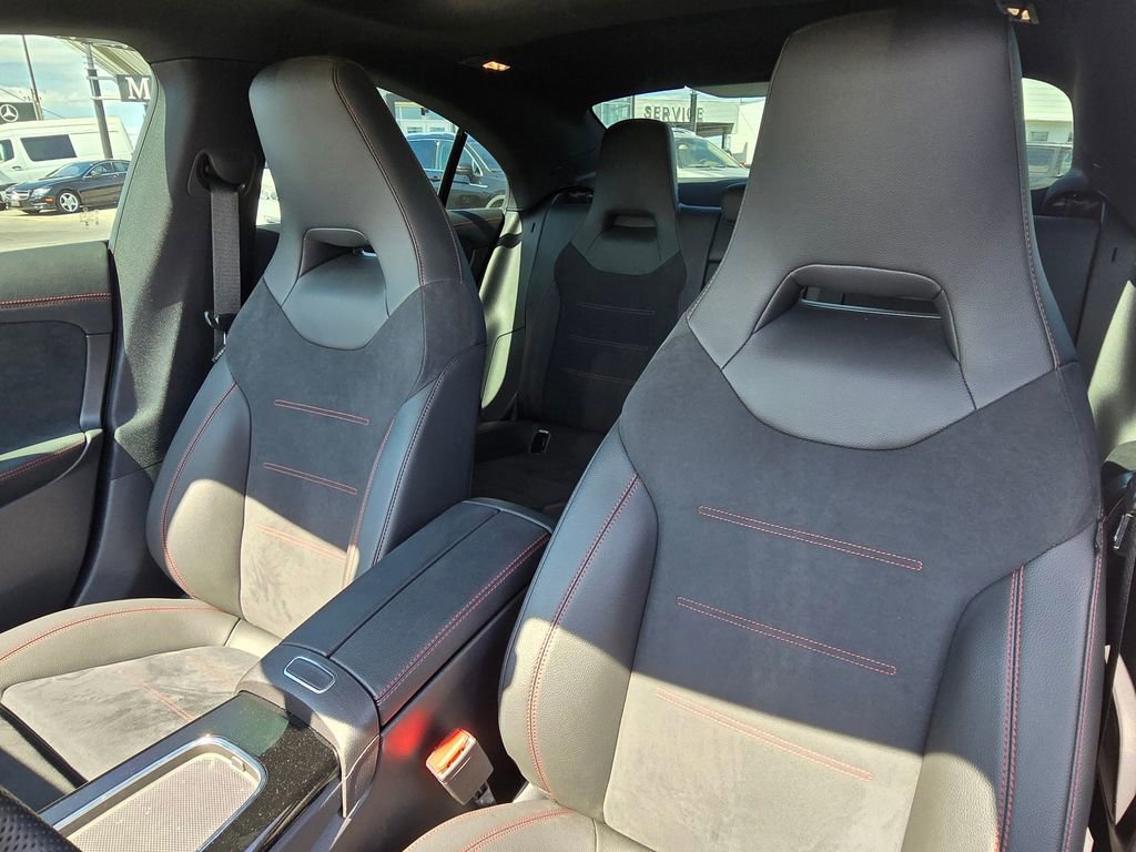 Used 2024 Mercedes-Benz CLA 250 4MATIC w/ AMG Night Package image 25