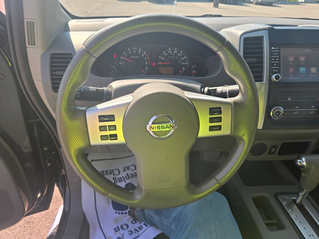 Used 2019 Nissan Frontier SV RWD image 10